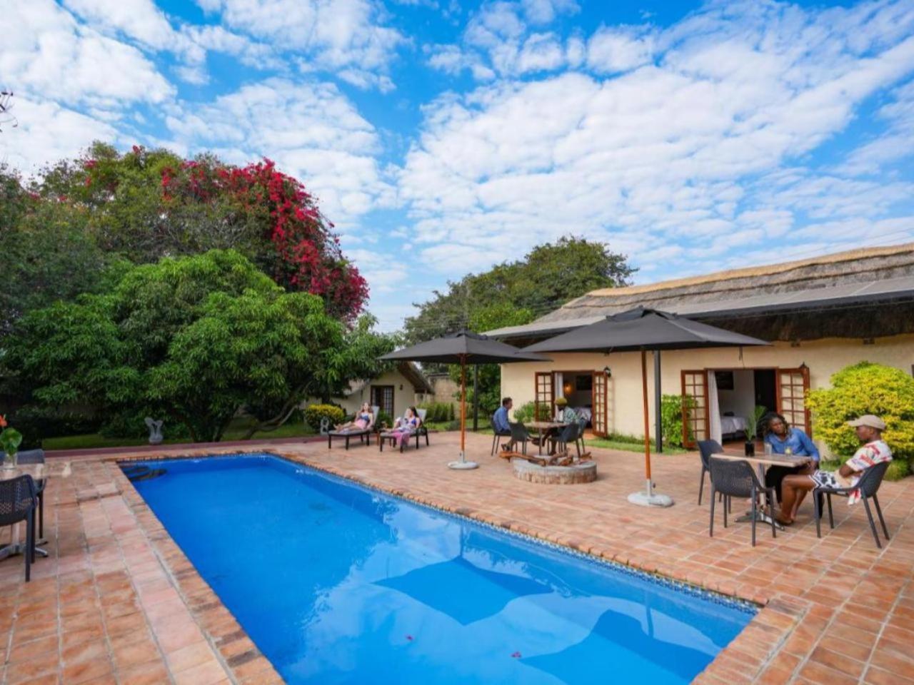 Bed and Breakfast The Little Outlook Victoria Falls Exterior foto
